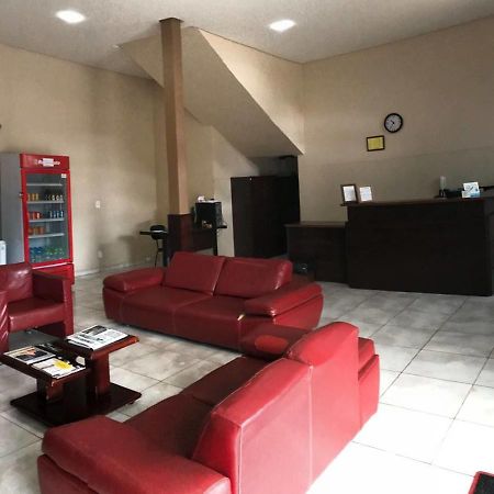 Ipe Hotel Dourados Extérieur photo